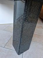 Pied de table en marbre, Enlèvement, Dessus de la table