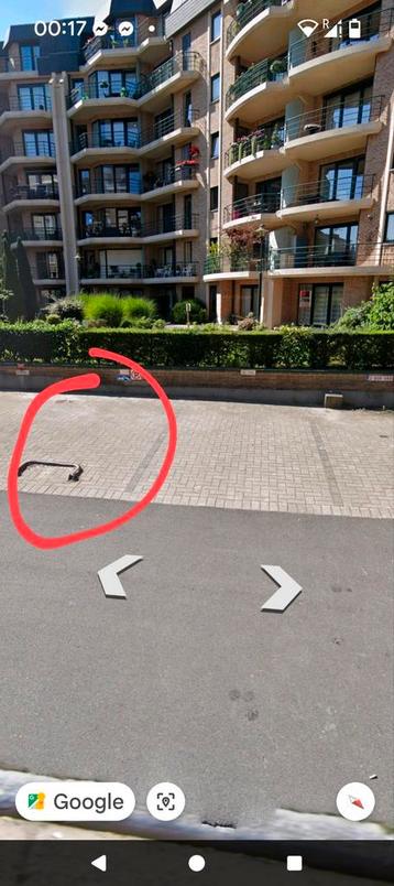 1 buitenparkeerplaats en 1 kelder te koop in Ware beschikbaar voor biedingen
