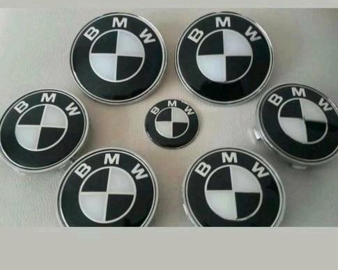 Bmw emblemen set van 7x stuks > zwart wit g20 e60 e90 e39, Auto-onderdelen, Carrosserie, Motorkap, BMW, Voor, Achter, Links, Rechts