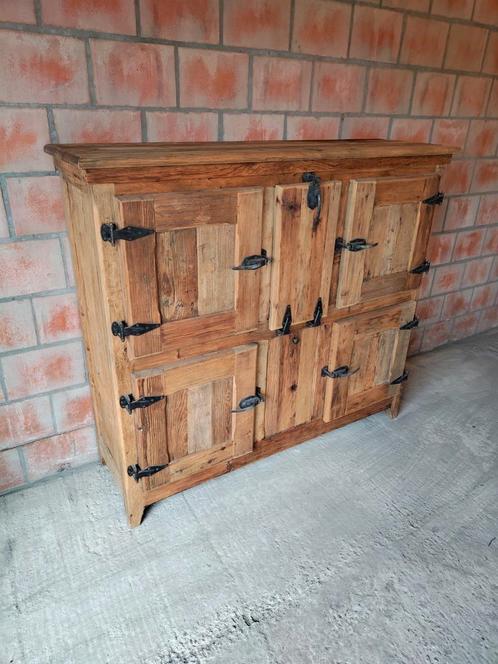 Landelijke vintage Franse dressoir / kast, Huis en Inrichting, Kasten | Dressoirs, Gebruikt, Ophalen
