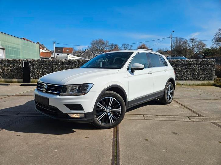 VW Tiguan/ 2.0 tdi/ 1ste eigen/ 144000km!!! Leder/Navi..., Auto's, Volkswagen, Bedrijf, Te koop, Tiguan, 360° camera, ABS, Achteruitrijcamera