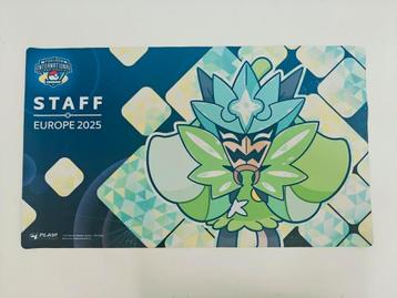 Pokémon IC 2025 Staff Playmat – Exclusief beschikbaar voor biedingen