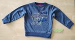 Helderblauwe trui Someone met dino, maat 104, Kinderen en Baby's, Kinderkleding | Maat 104, Gebruikt, Trui of Vest, Ophalen of Verzenden