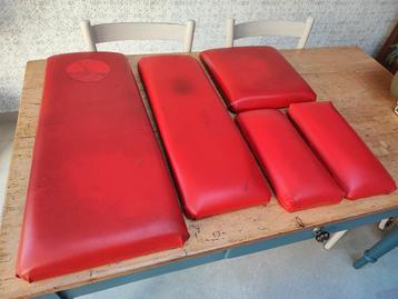 5 x houten kussen/ rugsteun etc. beschikbaar voor biedingen