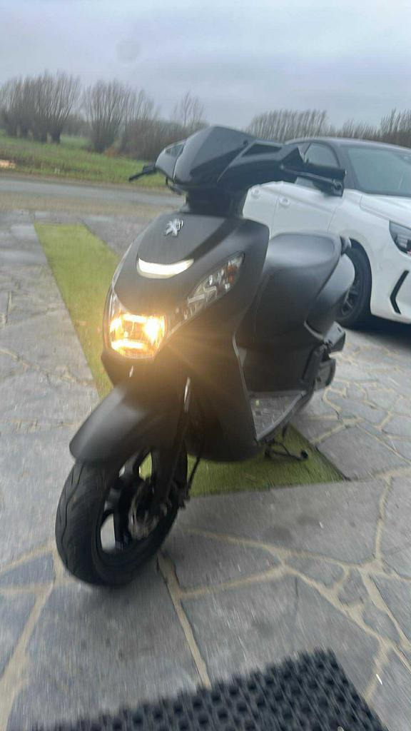 Peugeot kisbee te koop/ruil, Fietsen en Brommers, Scooters | Piaggio, Zo goed als nieuw, Ophalen of Verzenden