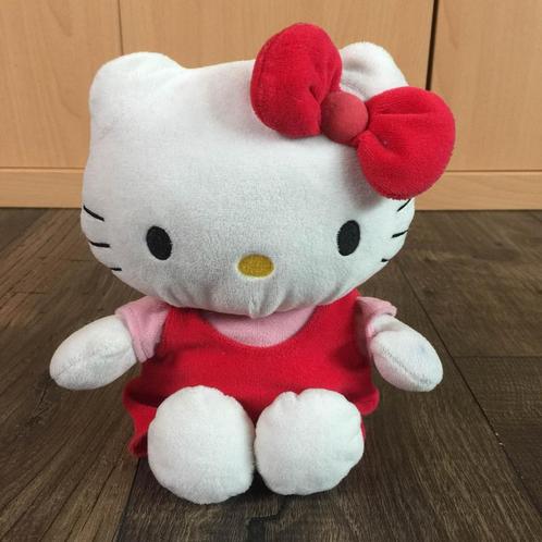 Hello Kitty pluche 20 cm, Kinderen en Baby's, Speelgoed | Knuffels en Pluche, Gebruikt, Poes, Ophalen of Verzenden
