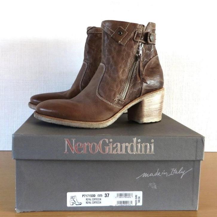 Nero Giardini enkellaarsjes bruin, maat 37, Kleding | Dames, Schoenen, Nieuw, Lage of Enkellaarzen, Bruin, Ophalen of Verzenden