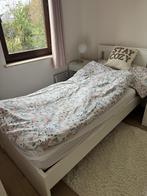 IKEA eenpersoonsbed 90x200 cm, Huis en Inrichting, Slaapkamer | Bedden, Ophalen, 90 cm, Eenpersoons, Wit