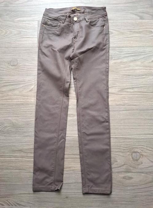 Prachtige Mokkabruine Stretch Broek van R Display 38/40, Kleding | Dames, Broeken en Pantalons, Zo goed als nieuw, Maat 38/40 (M)