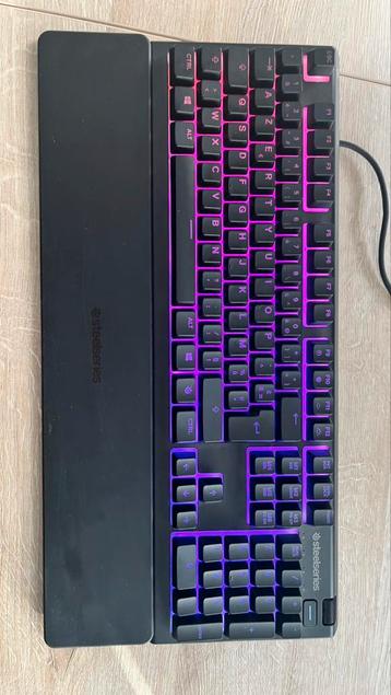 Steelseries apex 3 beschikbaar voor biedingen
