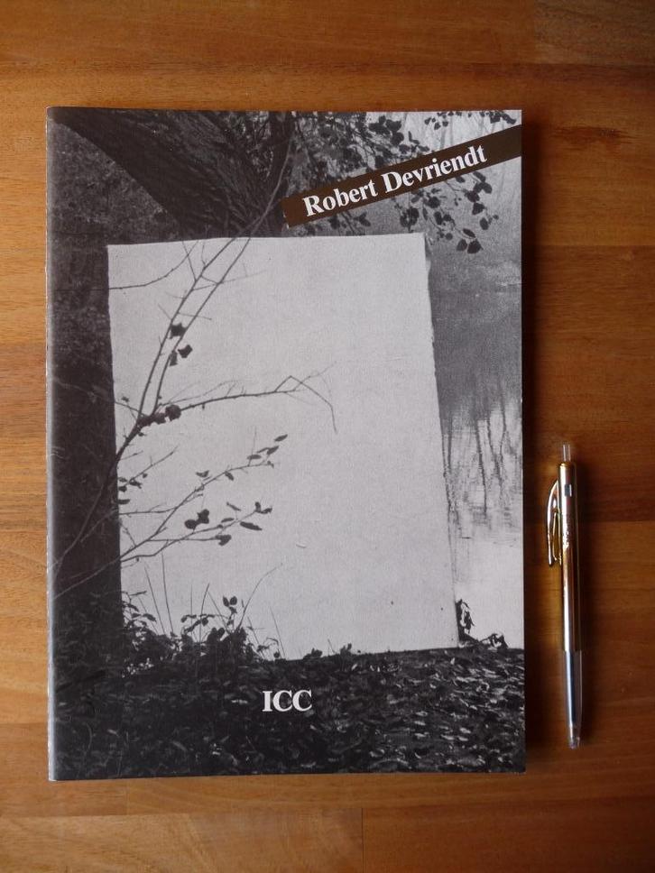 ROBERT DEVRIENDT - KUNSTBOEK ICC 1987, Boeken, Kunst en Cultuur | Beeldend, Zo goed als nieuw, Schilder- en Tekenkunst, Ophalen of Verzenden