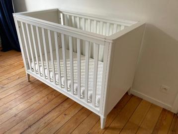 Babybed beschikbaar voor biedingen