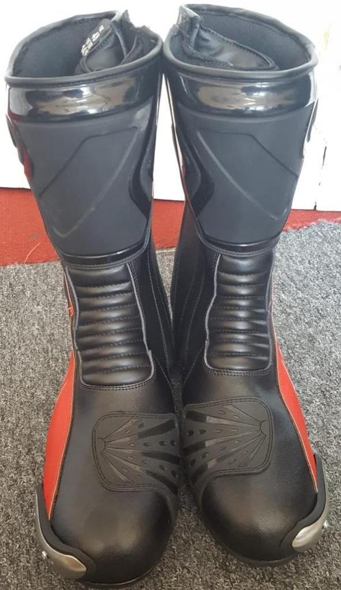 chaussure de moto en cuir nouveau, Motos, Vêtements | Vêtements de moto, Bottes, Neuf, avec ticket, Enlèvement ou Envoi