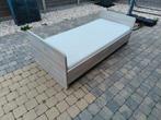 Bed met bijhorende matras, nachtkastje en kast, Huis en Inrichting, Ophalen of Verzenden, Gebruikt, Eenpersoons