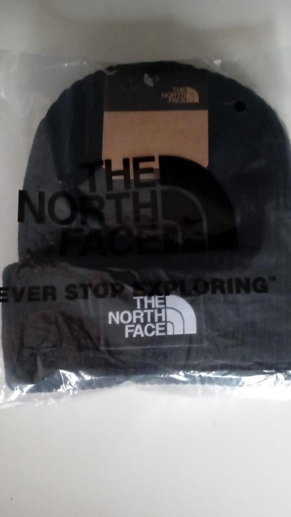 2 bonnets *THE NORTH FACE* Neuf, Vêtements | Femmes, Bonnets, Écharpes & Gants, Enlèvement ou Envoi