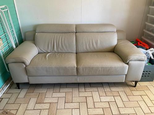 Lederen zetel in perfecte staat (echt leder geen ikea leder), Huis en Inrichting, Zetels | Zetels, Ophalen
