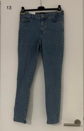 Blauwe broek (Pieces, maat L) beschikbaar voor biedingen