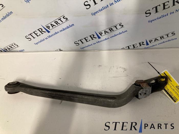 Draagarm rechts-achter van een Mercedes E-Klasse, Ophalen of Verzenden, 3 maanden garantie, Gebruikt, Mercedes-Benz