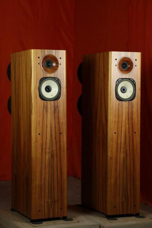 Horning Aristotle TRADE.INRUIL High dB* 5 studio's / Aan A12, Audio, Tv en Foto, Luidsprekerboxen, Zo goed als nieuw, Front, Rear of Stereo speakers