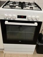 Gasfornuis met oven, Elektronische apparatuur, Fornuizen, Ophalen, 4 kookzones, Zo goed als nieuw, Gas