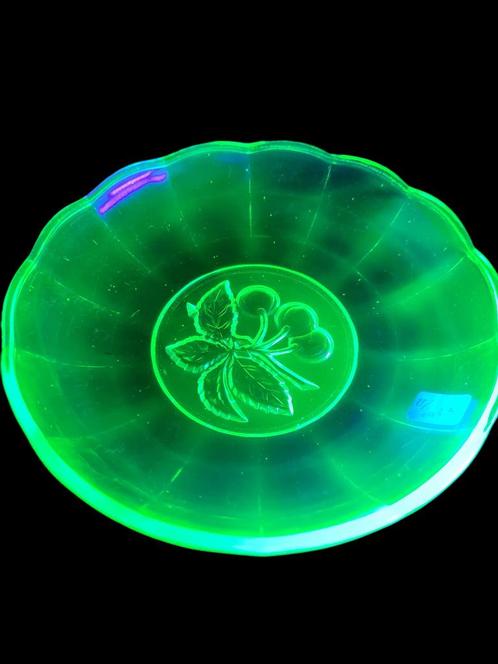 uranium schaaltje, art deco, Antiek en Kunst, Antiek | Glaswerk en Kristal, Ophalen of Verzenden