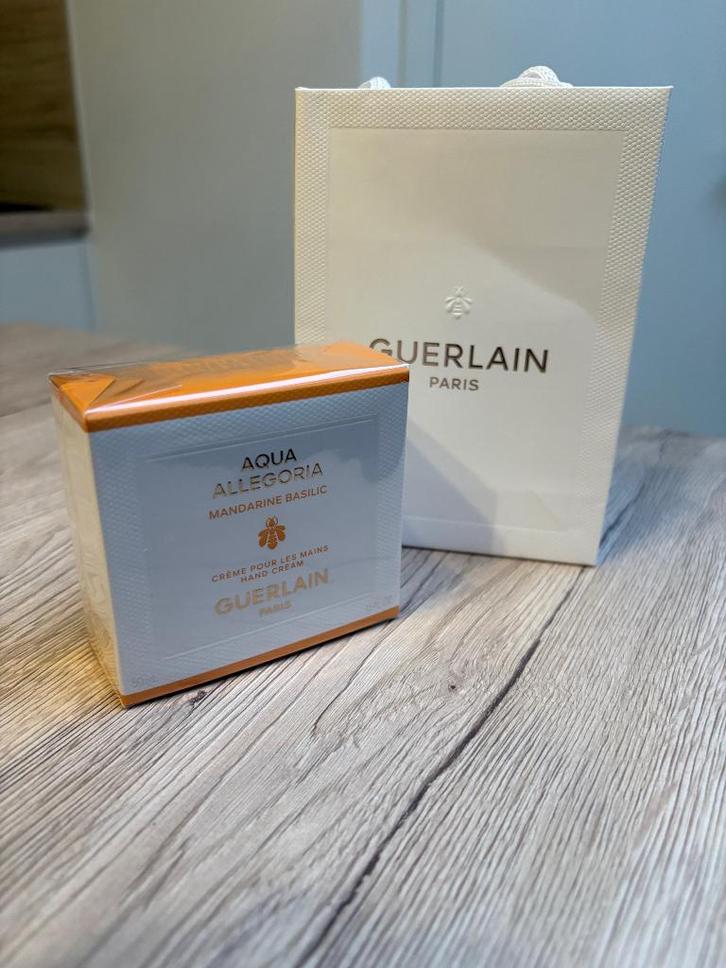 Guerlain Mandarin Handcreme nieuw nog in verpakking !, Divers, Produits alimentaires, Enlèvement ou Envoi