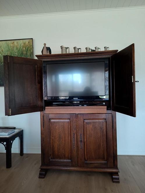 Prachtige massieve TV-kast, Huis en Inrichting, Kasten |Televisiemeubels, Ophalen