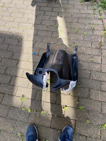 Kuipdeel beschikbaar voor biedingen