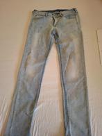 Lichtblauwe jeans, Kleding | Dames, Spijkerbroeken en Jeans, Ophalen, H&M, Blauw, Overige jeansmaten