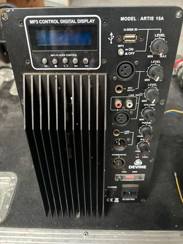 Devine Artis 15A 400 Watt actieve luidspreker onderdelen beschikbaar voor biedingen