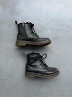 Dr. Martens soft black leather boots, Gebruikt, Jongen of Meisje, Ophalen of Verzenden, Laarzen