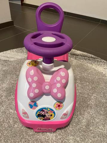 Kinderauto beschikbaar voor biedingen