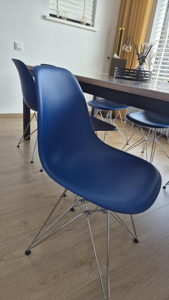 Design - Vitra Eames DRS - eetkamerstoel - 6 stuks, Huis en Inrichting, Stoelen, Zo goed als nieuw, Vijf, Zes of meer stoelen