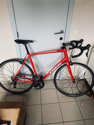 Trek racefiets beschikbaar voor biedingen