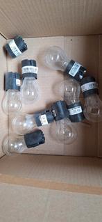 9 verhuisfittingen waarvan 8 met gloeilamp, Ophalen, Gloeilamp, E27 (groot), Zo goed als nieuw