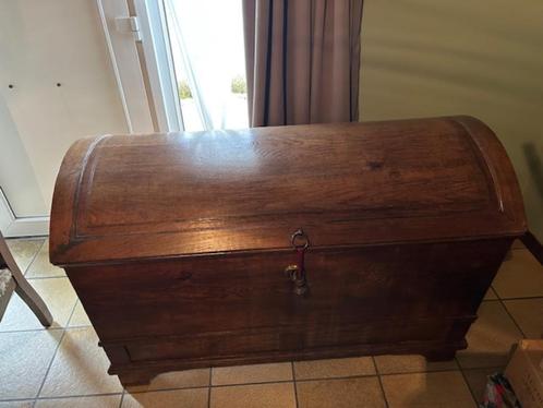 Grote antieke koffer, Huis en Inrichting, Woonaccessoires | Kisten, Gebruikt, 75 cm of meer, 125 cm of meer, 50 tot 100 cm, Eikenhout