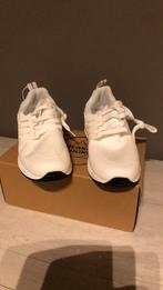 Sneakers, Ophalen of Verzenden, Nieuw, Sneakers
