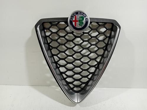 GRILLE Alfa Romeo Stelvio (949) (156121702), Auto-onderdelen, Carrosserie, Alfa Romeo, Gebruikt