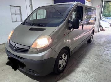 Opel vivaro 2.5 cdti met airco beschikbaar voor biedingen