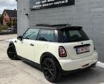 MINI COOPER ONE 1.6D 182 000KM CARPASS 2011 EURO 5 TOIT PANO, Auto's, Mini, Voorwielaandrijving, Euro 5, Zwart, Wit