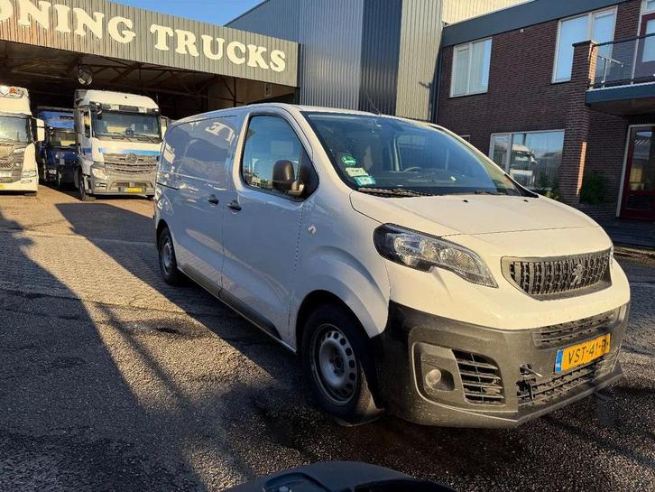 Peugeot  expert 2.0 D 104 KW 2023 BROKEN ENGINE, Auto's, Bestelwagens en Lichte vracht, ABS, Airconditioning, Centrale vergrendeling