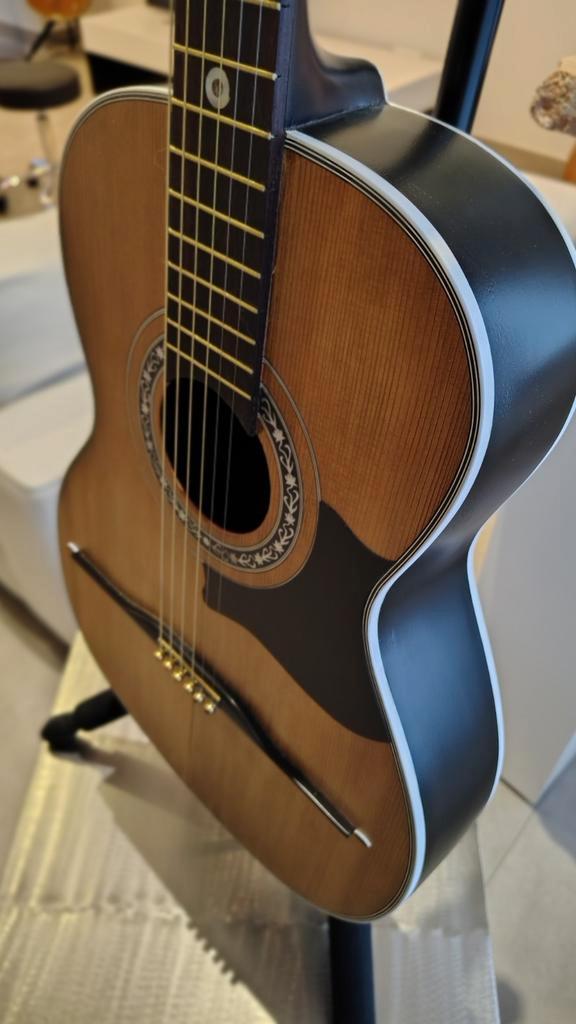 Exclusive akoustische gitaar Ermelinda Silvestri 1935, Musique & Instruments, Instruments à corde | Guitares | Acoustiques, Enlèvement ou Envoi