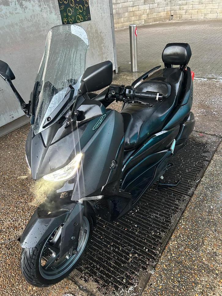 Yamaha XMAX 300 cc – 2020 – Très bon état, Fietsen en Brommers, Scooters | Yamaha, Gebruikt, Overige modellen, Benzine, Ophalen