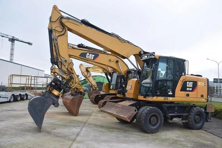 Caterpillar M316F (année de construction 2018), Articles professionnels, Machines & Construction | Grues & Excavatrices, Excavatrice