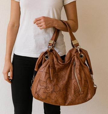 Nicky Vankets handtas – 32 x 28 cm beschikbaar voor biedingen