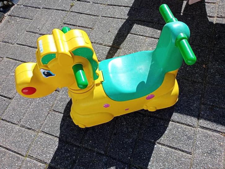 Geel duw- en looppaardje voor peuters , kleuters, Kinderen en Baby's, Speelgoed | Buiten | Voertuigen en Loopfietsen, Gebruikt