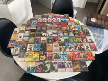 Muziekcassettes lot van 135