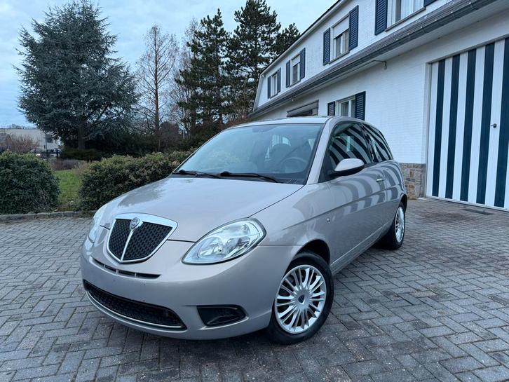 Homologué Lancia Ypsilon Blanco - En parfait état !, Autos, Lancia, Particulier, Ypsilon, Airbags, Diesel, Boîte manuelle, Enlèvement