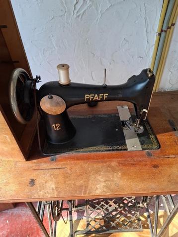Antiek naaimachine Pfaff 12 beschikbaar voor biedingen
