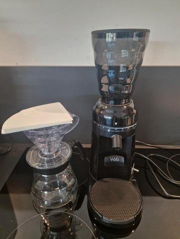 Service à café Hario V60 + moulin pour un très bon café, Enlèvement ou Envoi, Comme neuf